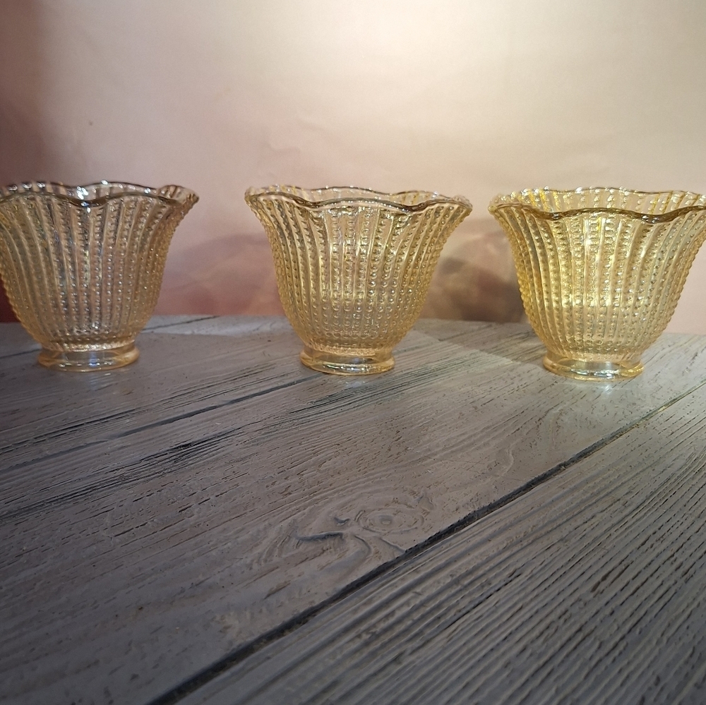 Vintage Amber/Golden Fluted Lampshade Votive Carnival/Iridescent Glass Hobnail 3 - Picture 4 of 5